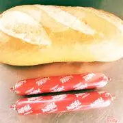 Hình ảnh Bánh mì ổ dài ( 2 xúc xích)