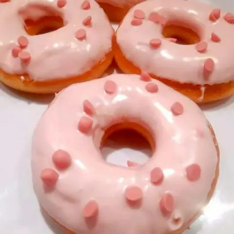 Hình ảnh Donut chip dâu