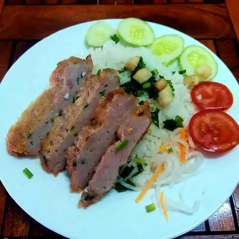 Hình ảnh Cơm tấm chả cá thác lác