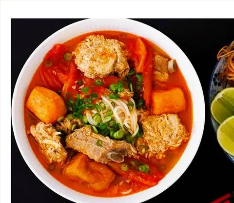 Hình ảnh Bún riêu..(chả.mọc.huyết.đậu hủ..xương/giò)