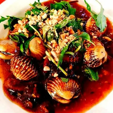 Hình ảnh Sò huyết xào me