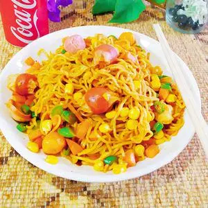 Hình ảnh Mì Xào Xúc xích