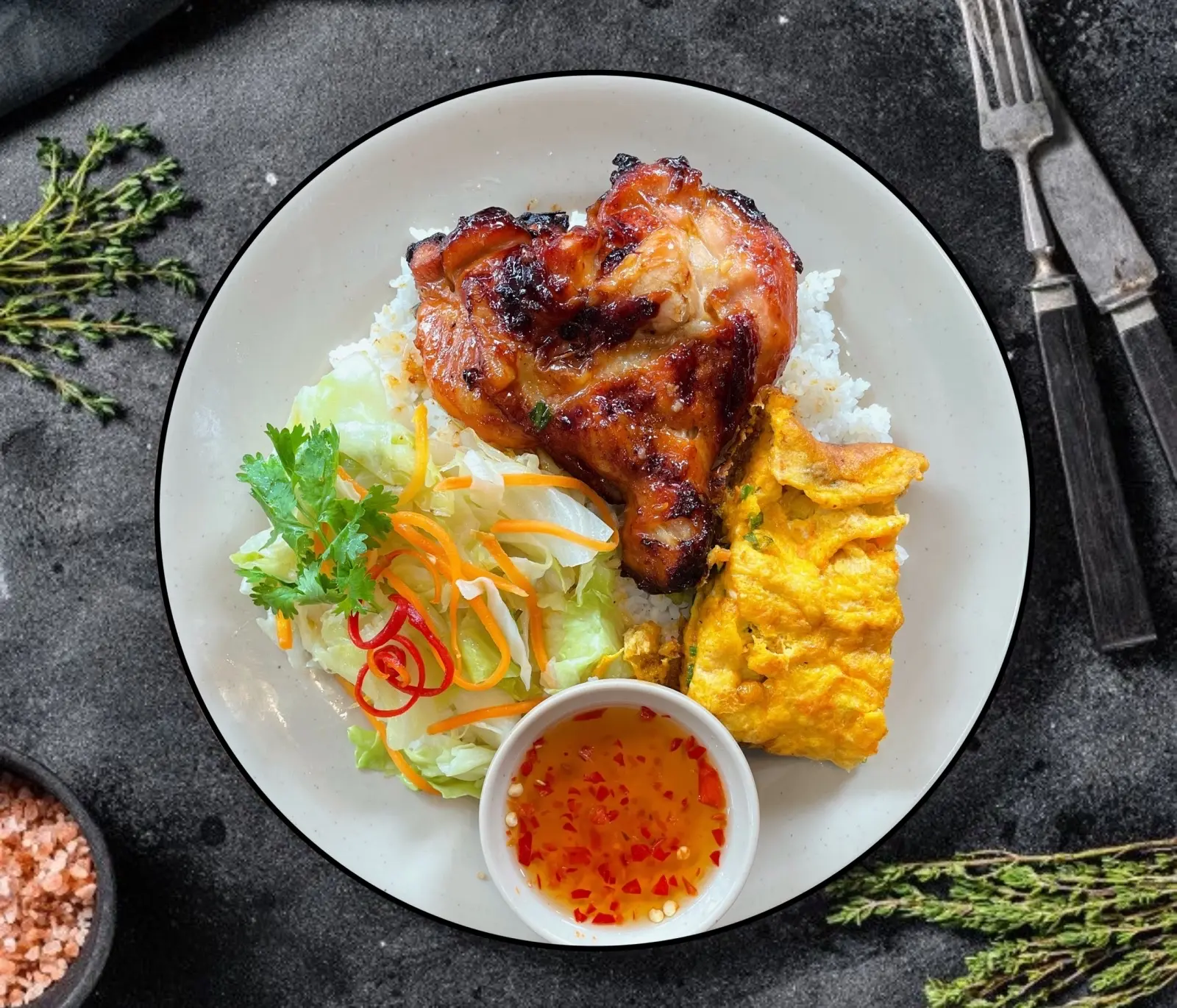 Hình ảnh CƠM ĐÙI GÀ - CHẢ