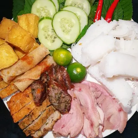 Hình ảnh Bún đậu thập cẩm nhỏ