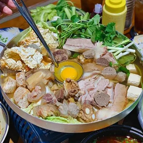 Hình ảnh lẩu bò lớn