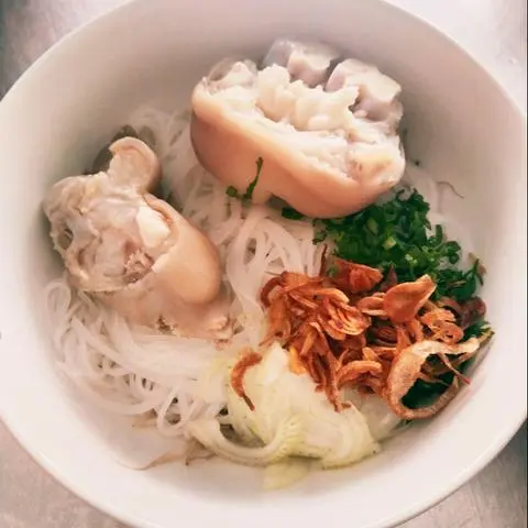 Hình ảnh Hũ tiếu giò heo 