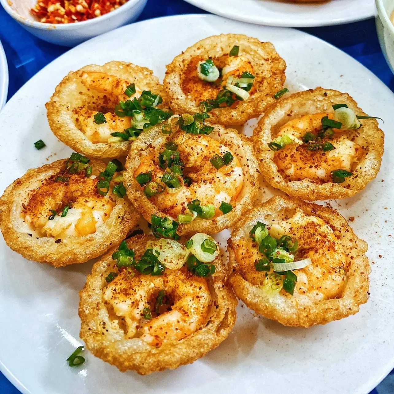 Hình ảnh Bánh khọt 10 bánh Tôm + Trứng (5 Tôm + 5 Trứng)