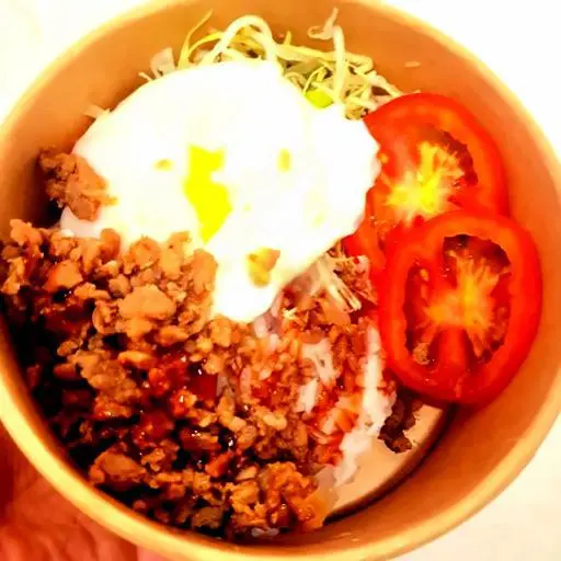 Hình ảnh Cơm Tonkatsu Thịt Băm Sốt Trứng Lòng Đào