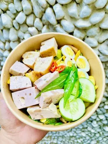 Hình ảnh Tré tai heo trộn full toping