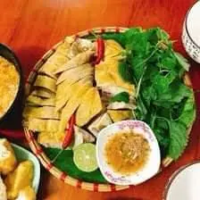 Hình ảnh Combo đặc biệt: 0.5kg chân gà rút xương ủ muối + 1/2 con gà chặt sẵn +1 pessi