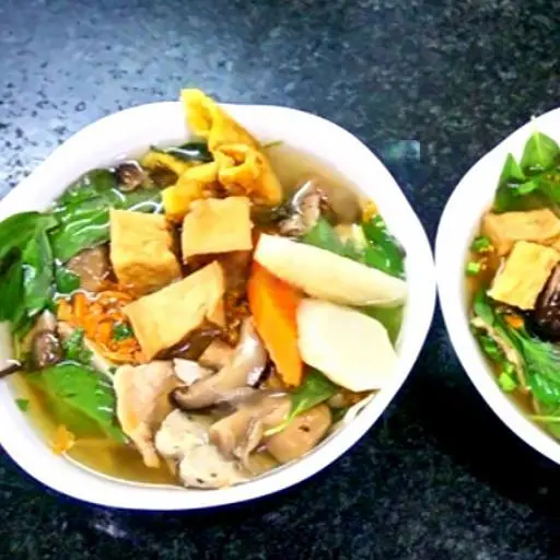 Hình ảnh Hủ tiếu chay - Hộp Nhựa