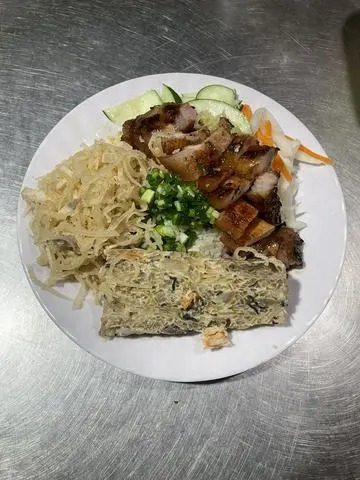 Hình ảnh Ba rọi bì chả