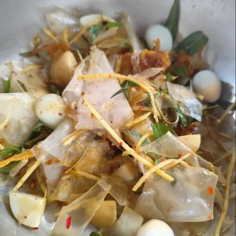 Hình ảnh Bánh dẻo phơi sương trộn trứng gà - trứng cút