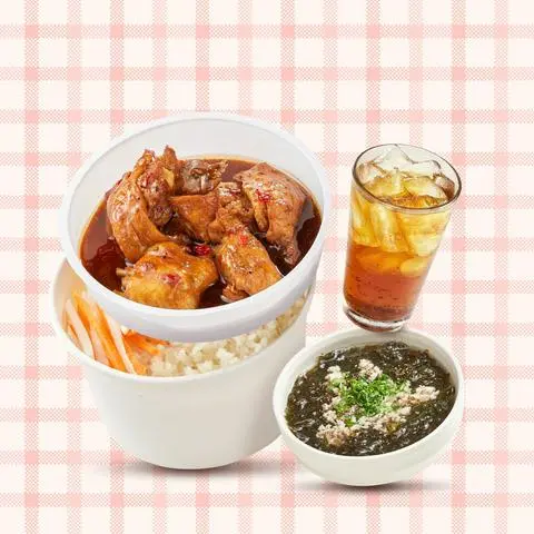 Hình ảnh Combo Cơm Gà Kho Gừng, Canh Rong Biển, Nước Sâm Hạt Chia