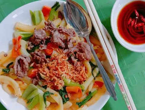 Hình ảnh Nui xào bò