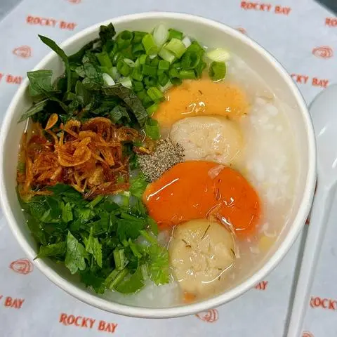 Hình ảnh cháo sò điệp 2con