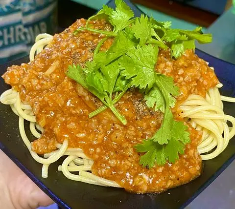 Hình ảnh Spaghetti Mì Ý Heo bằm sốt cay