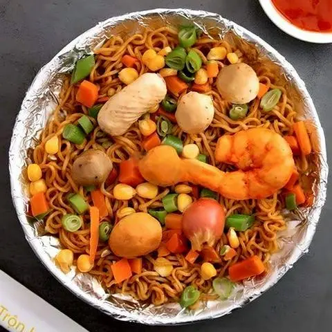 Hình ảnh Mì trộn thập cẩm