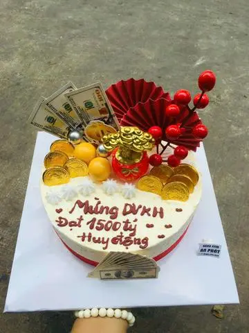 Hình ảnh Bánh Kem Bắp cây tiền 20cm