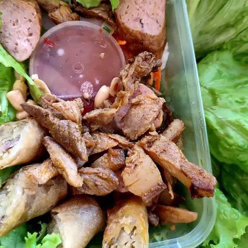 Hình ảnh Bánh Hỏi Thịt Nướng - Chả Giò