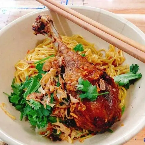Hình ảnh Mì Gà Xối Mỡ