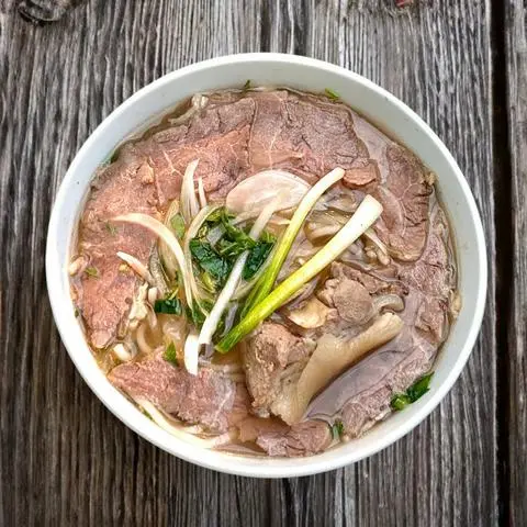 Hình ảnh Bún bò giò - nạm