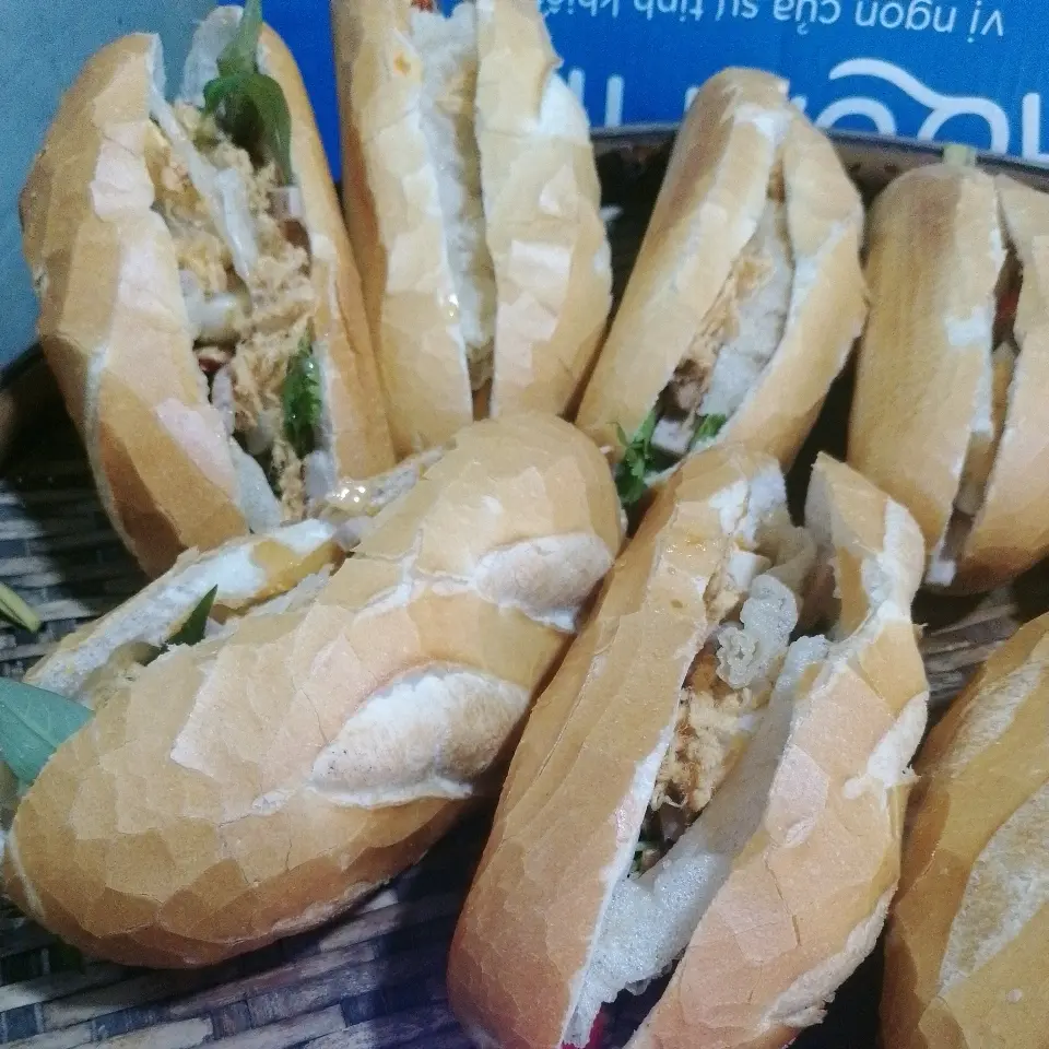 Hình ảnh Bánh mì ốp la 2 trứng
