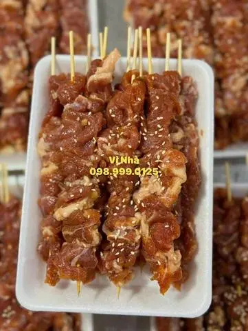 Hình ảnh Xiên que thịt nướng ướp sẵn 500gram 11-12 xiên
