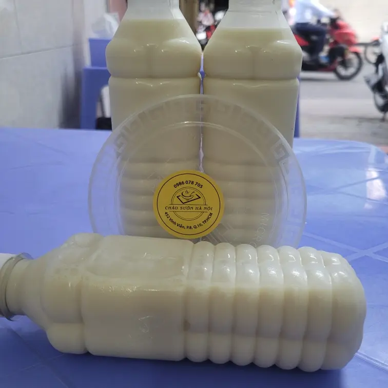 Hình ảnh 1 chai sữa đậu nành lạnh có đường