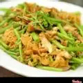 Hình ảnh sò huyết xào mì