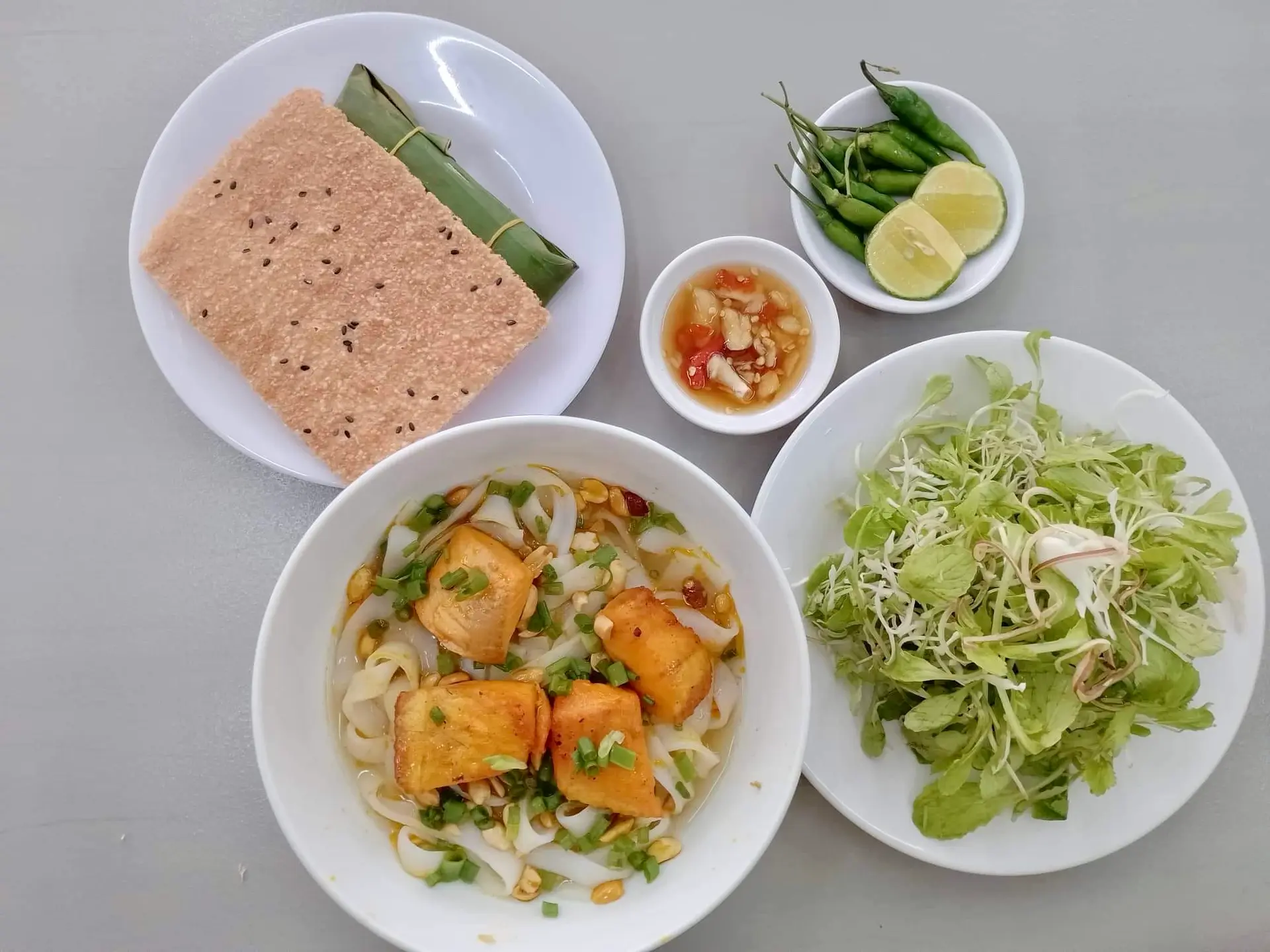 Hình ảnh Mì quảng cá lóc
