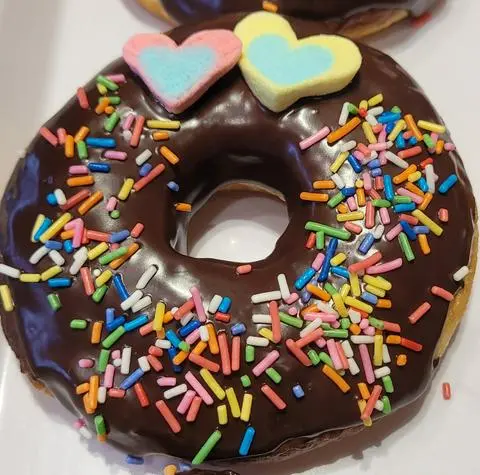 Hình ảnh Donut mặt cười trái tim