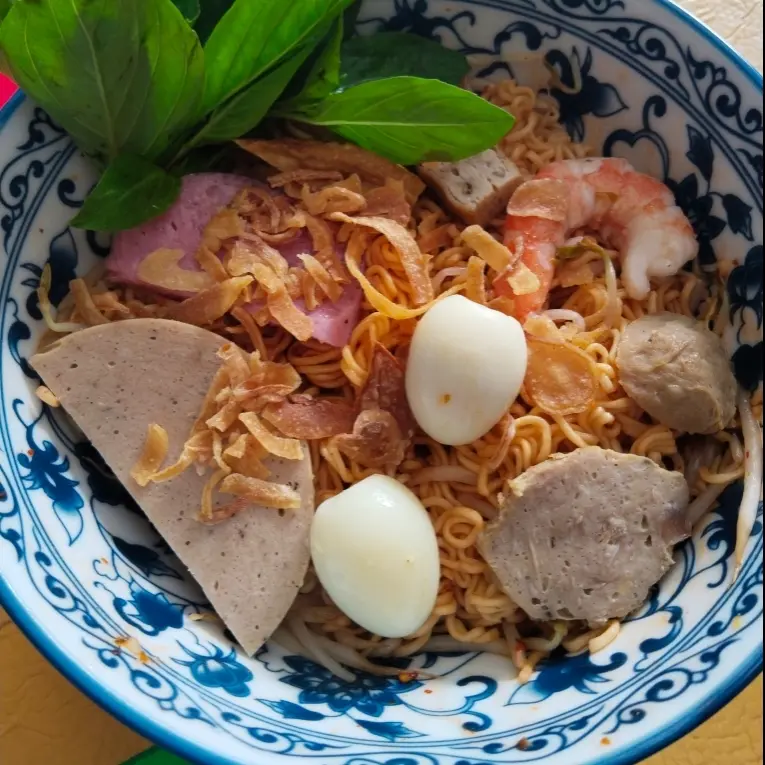 Hình ảnh Mì trộn thập cẩm 