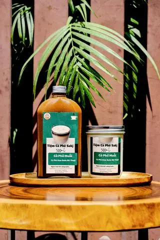 Hình ảnh Combo 1 cafe muối (Mặn) 500ml + 1 hũ kem Muối 500ml
