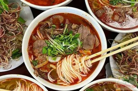 Hình ảnh BÚN BÒ HUẾ NẠC