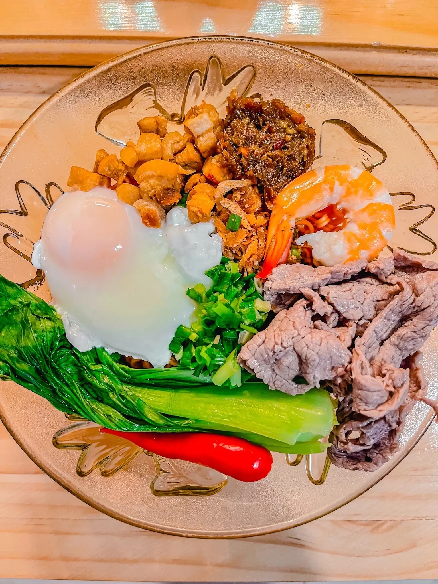 Hình ảnh MÌ TRỘN TRỨNG LÒNG ĐÀO THỊT BÒ + TÔM