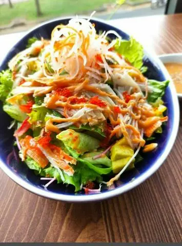 Hình ảnh Salad Thanh Cua Và Bơ