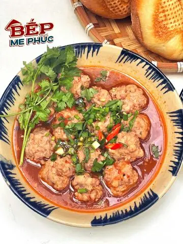 Hình ảnh Cơm xíu mại sốt cà 