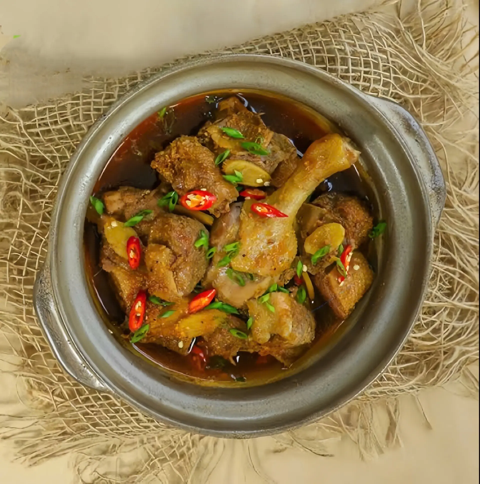 Hình ảnh Gà kho sả