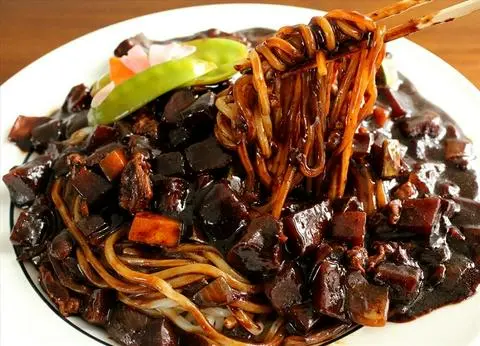 Hình ảnh mỳ tương đen bò