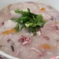 Hình ảnh Cháo mực ống thịt bằm hộp nhỏ