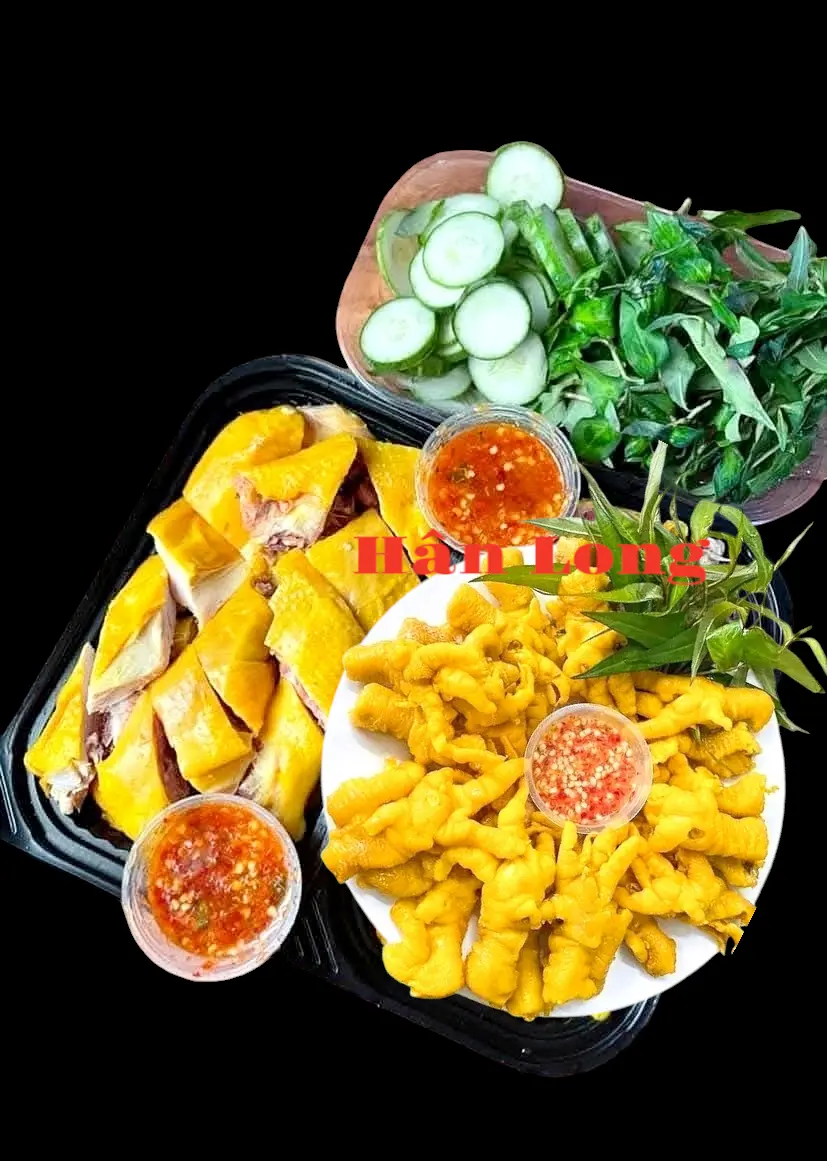 Hình ảnh Combo 1khay gà nửa con + 500gr chân gà ủ muối+ dưa leo, nước chấm, rau răm