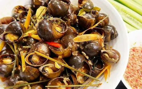 Hình ảnh ốc bưu xào tiêu đen 