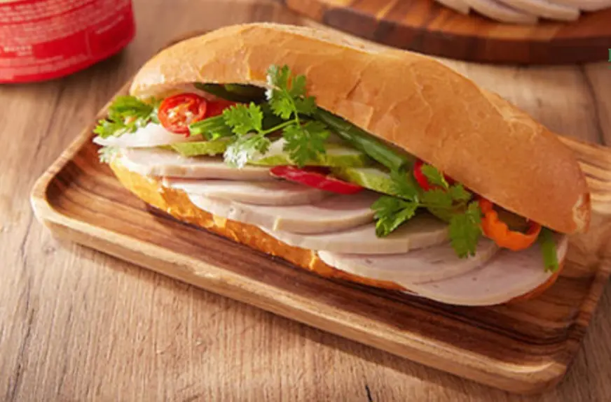 Hình ảnh bánh mì chả lụa