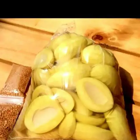 Hình ảnh Cóc non ngâm đường (500gr) tặng muối 