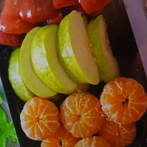 Hình ảnh Quýt , ổi, mận 