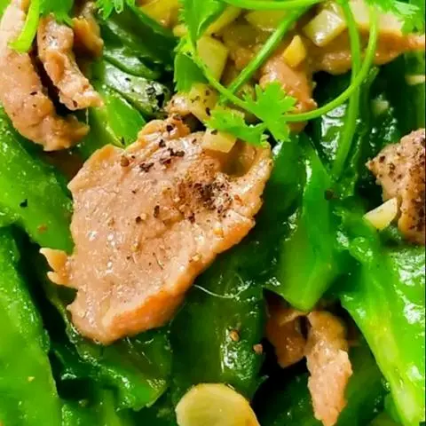 Hình ảnh Cơm thịt nạc xào 