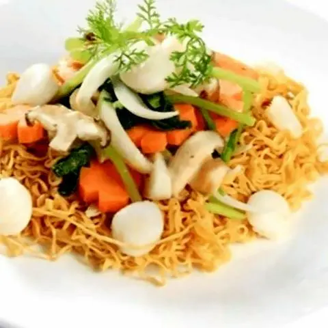 Hình ảnh Mì gói xào hải sản