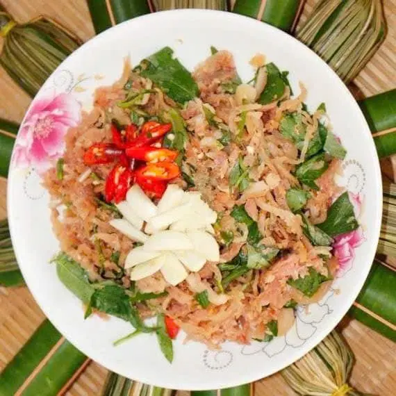 Hình ảnh Tré Trộn Tỏi Ớt Bà Gánh( K trộn chung cóc xoài,k kèm bánh phồng)
