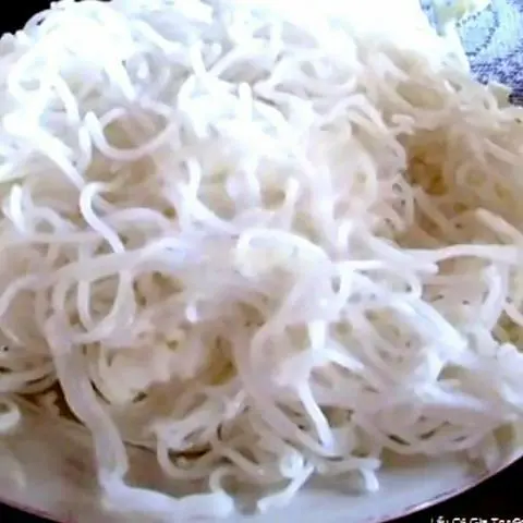 Hình ảnh Bún thêm